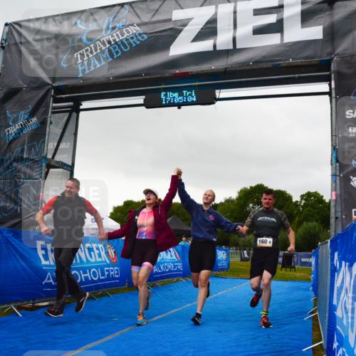 30.08.2026 - Elbe Triathlon Hamburg LAZAROV Photography http://msf.ph/oto/10092379 30.08.2026 17:05:03 Ziel  meine-sportfotos.de