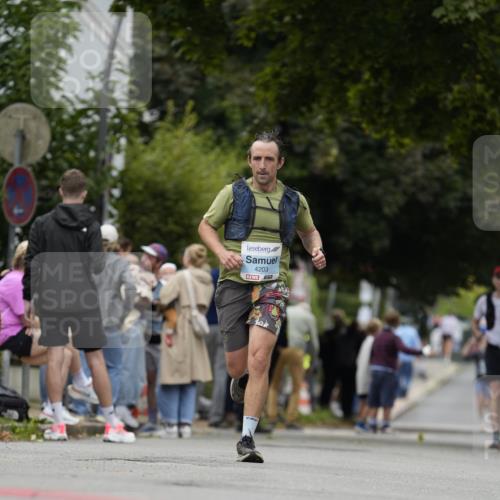 30.08.2026 - Blankeneser Heldenlauf Patografie http://msf.ph/oto/10092394 30.08.2026 12:31:22 Ziel 2705, 4008, 4203, 4394, 4395, 4422 meine-sportfotos.de