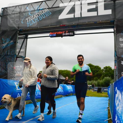 30.08.2026 - Elbe Triathlon Hamburg LAZAROV Photography http://msf.ph/oto/10092395 30.08.2026 17:09:50 Ziel  meine-sportfotos.de