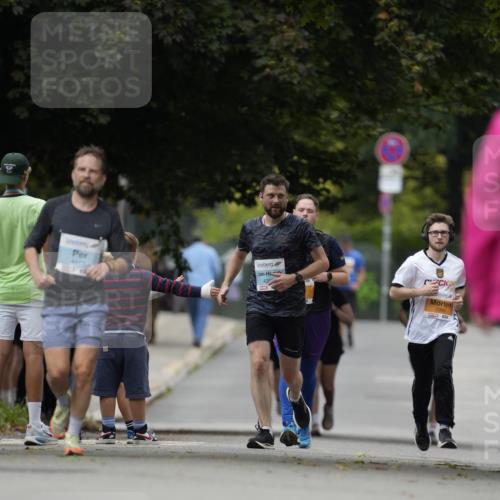 30.08.2026 - Blankeneser Heldenlauf Patografie http://msf.ph/oto/10092404 30.08.2026 12:31:41 Ziel 4170, 4486 meine-sportfotos.de