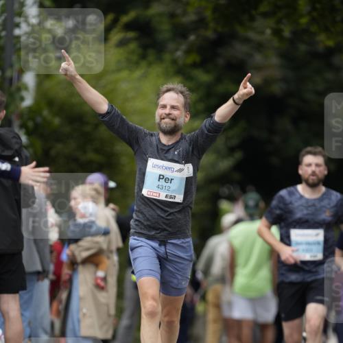 30.08.2026 - Blankeneser Heldenlauf Patografie http://msf.ph/oto/10092406 30.08.2026 12:31:47 Ziel  meine-sportfotos.de