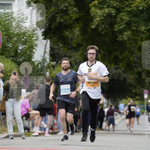 30.08.2026 - Blankeneser Heldenlauf Patografie http://msf.ph/oto/10092414 30.08.2026 12:31:54 Ziel 2388, 4303, 4312 meine-sportfotos.de