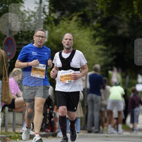 30.08.2026 - Blankeneser Heldenlauf Patografie http://msf.ph/oto/10092483 30.08.2026 12:34:02 Ziel 4460, 4461 meine-sportfotos.de