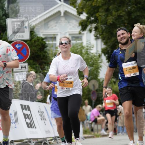 30.08.2026 - Blankeneser Heldenlauf Patografie http://msf.ph/oto/10092501 30.08.2026 12:34:30 Ziel 2311, 2371, 2372, 2901, 4449 meine-sportfotos.de