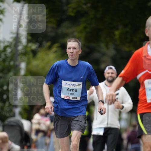 30.08.2026 - Blankeneser Heldenlauf Patografie http://msf.ph/oto/10092514 30.08.2026 12:34:42 Ziel 2628, 2844, 4187, 4191, 4435 meine-sportfotos.de