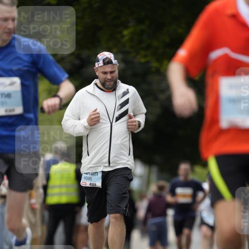 30.08.2026 - Blankeneser Heldenlauf Patografie http://msf.ph/oto/10092517 30.08.2026 12:34:44 Ziel 2628, 4095, 4187, 4191, 4435 meine-sportfotos.de