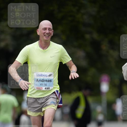 30.08.2026 - Blankeneser Heldenlauf Patografie http://msf.ph/oto/10092546 30.08.2026 12:35:37 Ziel 2786, 4105, 4116 meine-sportfotos.de