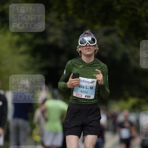 30.08.2026 - Blankeneser Heldenlauf Patografie http://msf.ph/oto/10092551 30.08.2026 12:36:13 Ziel 4242 meine-sportfotos.de