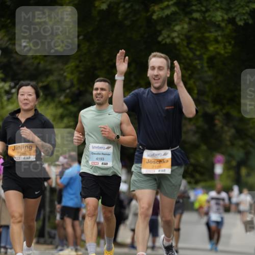 30.08.2026 - Blankeneser Heldenlauf Patografie http://msf.ph/oto/10092573 30.08.2026 12:37:01 Ziel 2108, 2109, 4166, 4193 meine-sportfotos.de