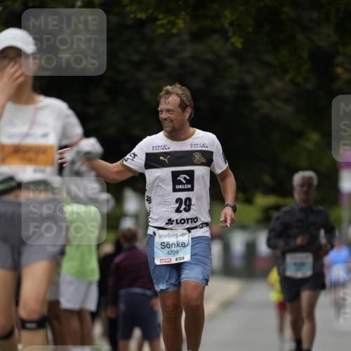 30.08.2026 - Blankeneser Heldenlauf Patografie http://msf.ph/oto/10092580 30.08.2026 12:37:15 Ziel  meine-sportfotos.de