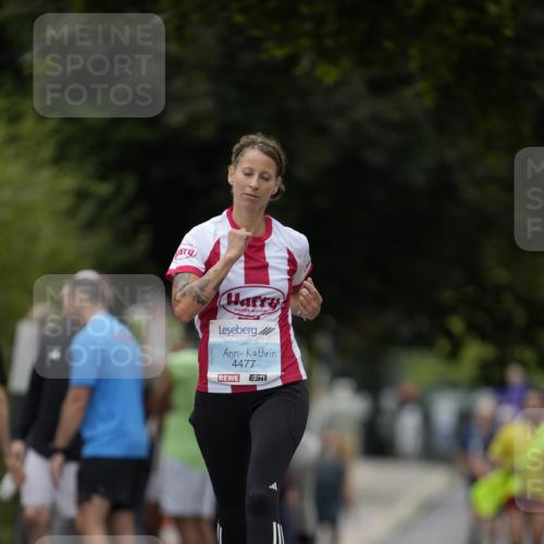 30.08.2026 - Blankeneser Heldenlauf Patografie http://msf.ph/oto/10092588 30.08.2026 12:37:26 Ziel 2084, 4239, 4257 meine-sportfotos.de