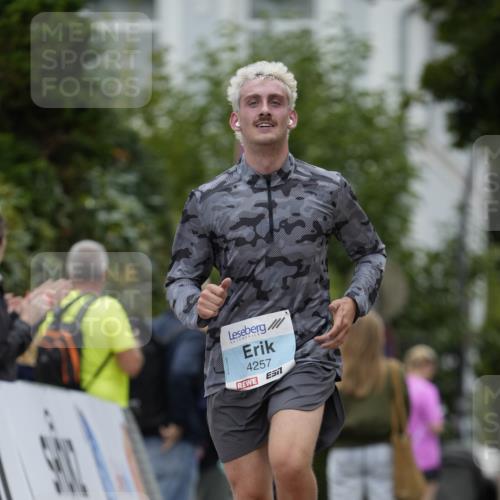 30.08.2026 - Blankeneser Heldenlauf Patografie http://msf.ph/oto/10092589 30.08.2026 12:37:28 Ziel 2084, 4239, 4257, 4477 meine-sportfotos.de