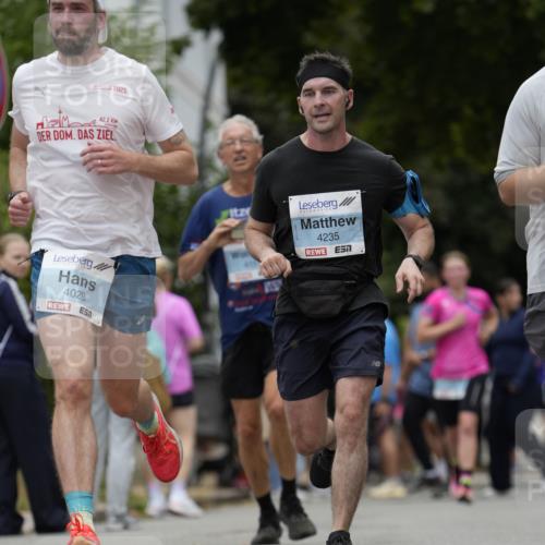 30.08.2026 - Blankeneser Heldenlauf Patografie http://msf.ph/oto/10092606 30.08.2026 12:38:05 Ziel 2041, 4028, 4151, 4235, 4288, 4475 meine-sportfotos.de