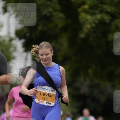 30.08.2026 - Blankeneser Heldenlauf Patografie http://msf.ph/oto/10092615 30.08.2026 12:38:42 Ziel 2399, 2546, 4226, 4279 meine-sportfotos.de