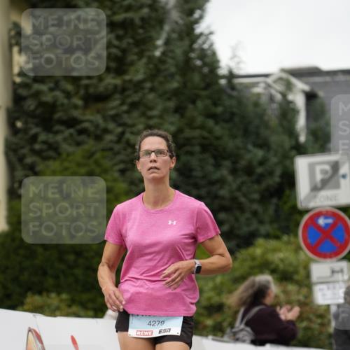 30.08.2026 - Blankeneser Heldenlauf Patografie http://msf.ph/oto/10092619 30.08.2026 12:38:46 Ziel 2399, 2546, 4226, 4279 meine-sportfotos.de