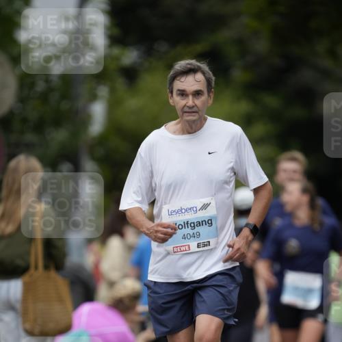 30.08.2026 - Blankeneser Heldenlauf Patografie http://msf.ph/oto/10092642 30.08.2026 12:39:45 Ziel 4043, 4049, 4142, 4222 meine-sportfotos.de