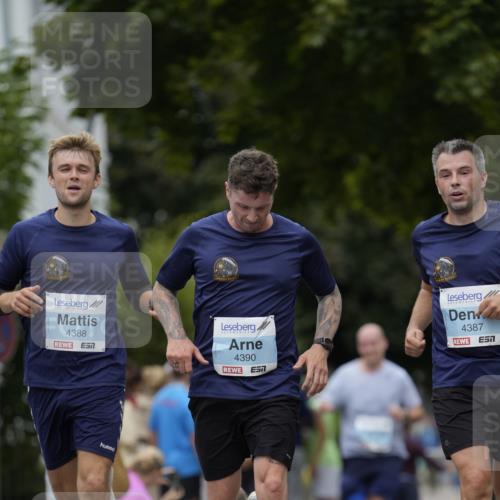 30.08.2026 - Blankeneser Heldenlauf Patografie http://msf.ph/oto/10092649 30.08.2026 12:39:52 Ziel 4049, 4387, 4388, 4389, 4390 meine-sportfotos.de