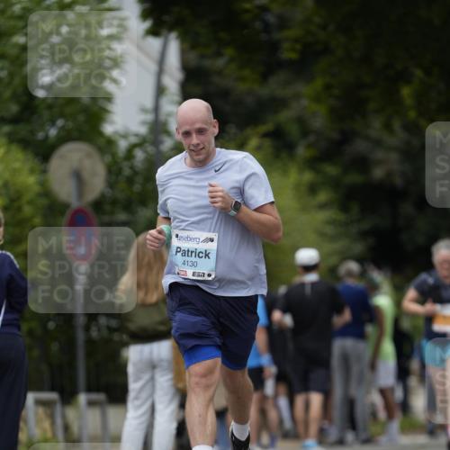 30.08.2026 - Blankeneser Heldenlauf Patografie http://msf.ph/oto/10092654 30.08.2026 12:39:58 Ziel 4130, 4387, 4388, 4389, 4390 meine-sportfotos.de