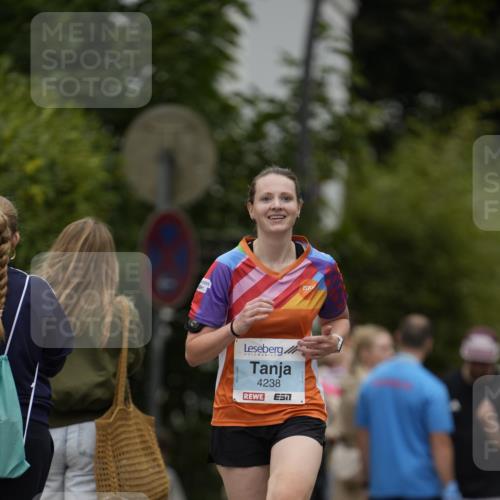 30.08.2026 - Blankeneser Heldenlauf Patografie http://msf.ph/oto/10092674 30.08.2026 12:41:04 Ziel 4238, 4336 meine-sportfotos.de