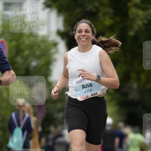 30.08.2026 - Blankeneser Heldenlauf Patografie http://msf.ph/oto/10092693 30.08.2026 12:41:49 Ziel 4273, 4358 meine-sportfotos.de
