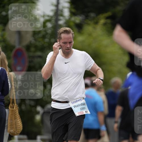 30.08.2026 - Blankeneser Heldenlauf Patografie http://msf.ph/oto/10092700 30.08.2026 12:42:04 Ziel 2010, 2483 meine-sportfotos.de