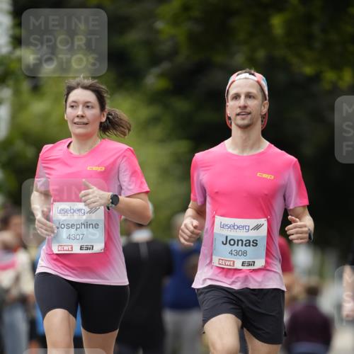 30.08.2026 - Blankeneser Heldenlauf Patografie http://msf.ph/oto/10092718 30.08.2026 12:43:04 Ziel 4307, 4308 meine-sportfotos.de