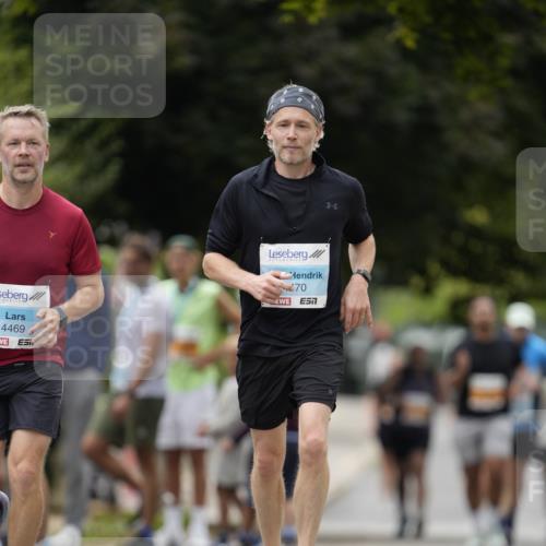 30.08.2026 - Blankeneser Heldenlauf Patografie http://msf.ph/oto/10092719 30.08.2026 12:43:07 Ziel 4307, 4308 meine-sportfotos.de