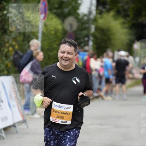 30.08.2026 - Blankeneser Heldenlauf Patografie http://msf.ph/oto/10092761 30.08.2026 12:44:55 Ziel 2614, 2684, 2685 meine-sportfotos.de