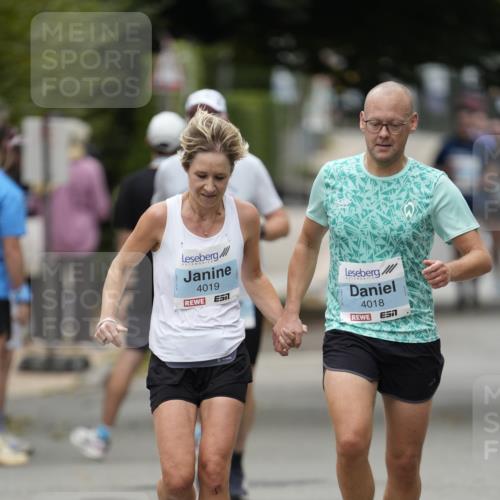 30.08.2026 - Blankeneser Heldenlauf Patografie http://msf.ph/oto/10092776 30.08.2026 12:45:38 Ziel 4018, 4019 meine-sportfotos.de