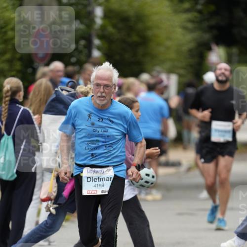 30.08.2026 - Blankeneser Heldenlauf Patografie http://msf.ph/oto/10092784 30.08.2026 12:46:06 Ziel 4136, 4198 meine-sportfotos.de