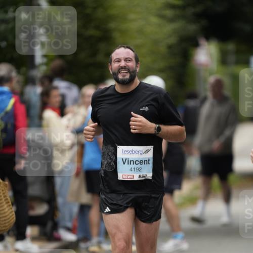 30.08.2026 - Blankeneser Heldenlauf Patografie http://msf.ph/oto/10092786 30.08.2026 12:46:10 Ziel 4090, 4136, 4198 meine-sportfotos.de