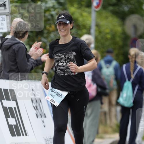30.08.2026 - Blankeneser Heldenlauf Patografie http://msf.ph/oto/10092795 30.08.2026 12:46:32 Ziel 4442 meine-sportfotos.de