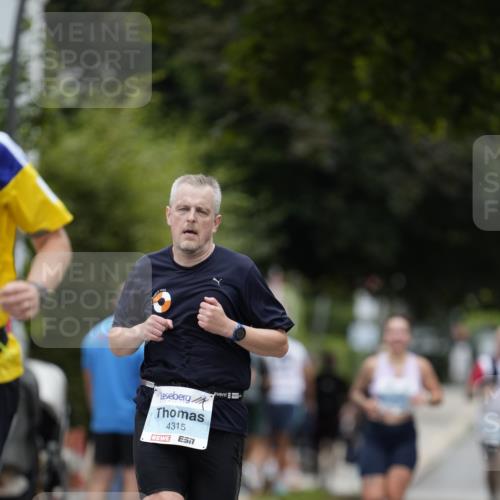 30.08.2026 - Blankeneser Heldenlauf Patografie http://msf.ph/oto/10092798 30.08.2026 12:46:38 Ziel 4175, 4315, 4442 meine-sportfotos.de