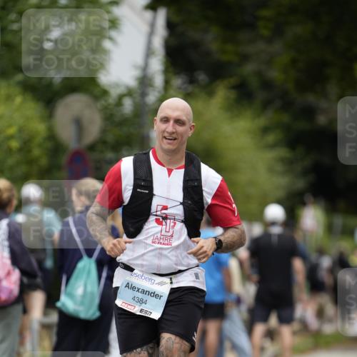 30.08.2026 - Blankeneser Heldenlauf Patografie http://msf.ph/oto/10092808 30.08.2026 12:46:57 Ziel 4177, 4384 meine-sportfotos.de