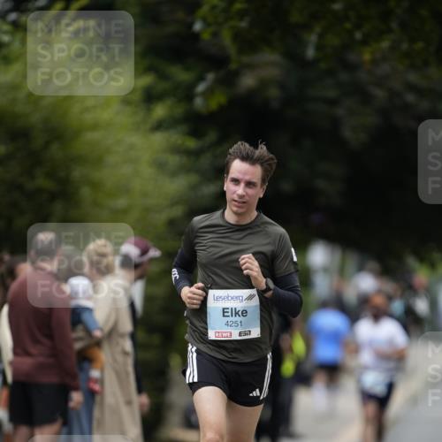 30.08.2026 - Blankeneser Heldenlauf Patografie http://msf.ph/oto/10092855 30.08.2026 12:49:57 Ziel  meine-sportfotos.de