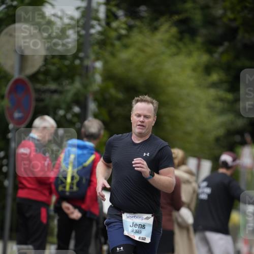 30.08.2026 - Blankeneser Heldenlauf Patografie http://msf.ph/oto/10092876 30.08.2026 12:50:48 Ziel 4002, 4417 meine-sportfotos.de