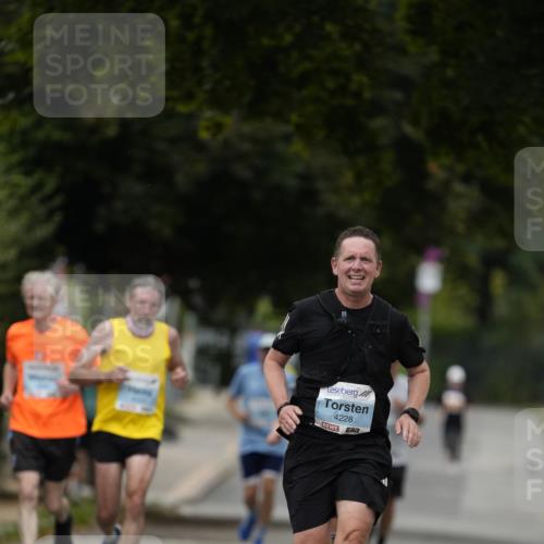 30.08.2026 - Blankeneser Heldenlauf Patografie http://msf.ph/oto/10092897 30.08.2026 12:51:57 Ziel 2197, 4038, 4466 meine-sportfotos.de