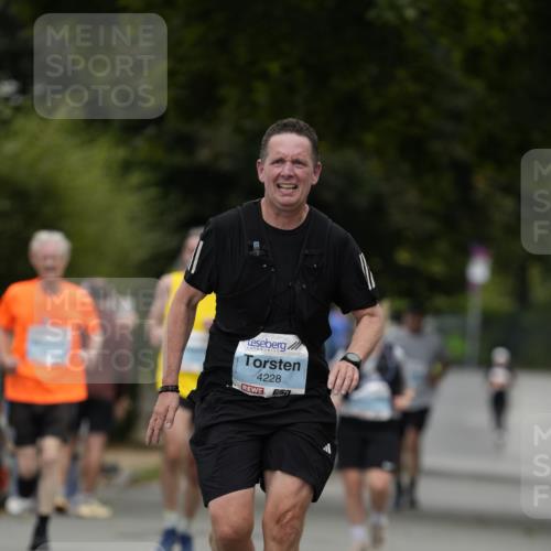30.08.2026 - Blankeneser Heldenlauf Patografie http://msf.ph/oto/10092900 30.08.2026 12:52:01 Ziel 2197, 4228 meine-sportfotos.de