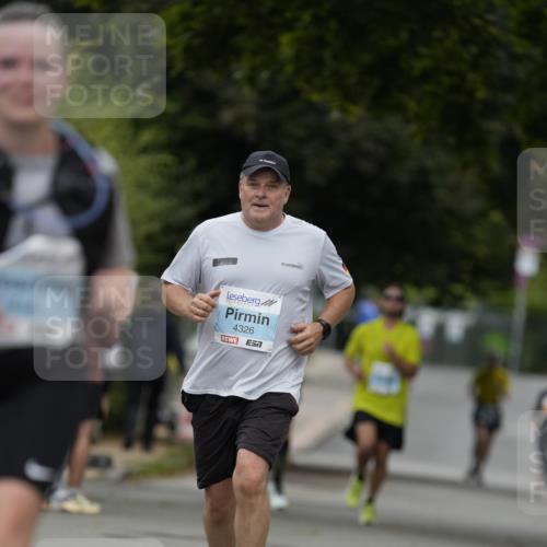 30.08.2026 - Blankeneser Heldenlauf Patografie http://msf.ph/oto/10092909 30.08.2026 12:52:12 Ziel 4087, 4101, 4181, 4326, 4327 meine-sportfotos.de