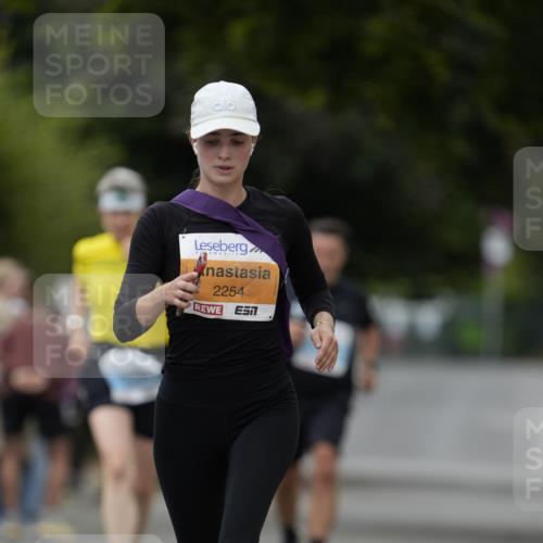 30.08.2026 - Blankeneser Heldenlauf Patografie http://msf.ph/oto/10092920 30.08.2026 12:52:38 Ziel 2254, 4392, 4404 meine-sportfotos.de