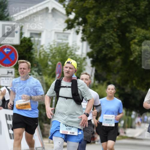 30.08.2026 - Blankeneser Heldenlauf Patografie http://msf.ph/oto/10092954 30.08.2026 12:54:52 Ziel 2092, 4016, 4138, 4147, 4280 meine-sportfotos.de