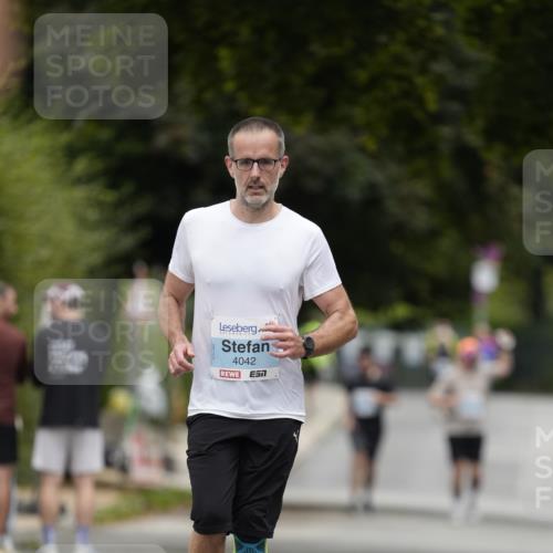 30.08.2026 - Blankeneser Heldenlauf Patografie http://msf.ph/oto/10093005 30.08.2026 12:58:18 Ziel 4034, 4042, 4331 meine-sportfotos.de
