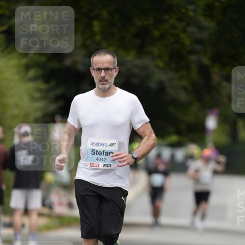 30.08.2026 - Blankeneser Heldenlauf Patografie http://msf.ph/oto/10093006 30.08.2026 12:58:18 Ziel 4034, 4042, 4331 meine-sportfotos.de