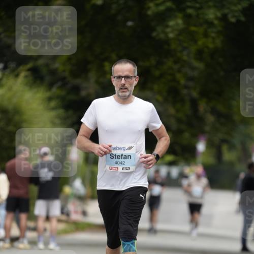 30.08.2026 - Blankeneser Heldenlauf Patografie http://msf.ph/oto/10093007 30.08.2026 12:58:20 Ziel 4034, 4042, 4331 meine-sportfotos.de