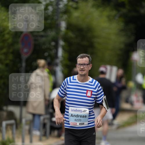 30.08.2026 - Blankeneser Heldenlauf Patografie http://msf.ph/oto/10093031 30.08.2026 13:00:22 Ziel 4220 meine-sportfotos.de
