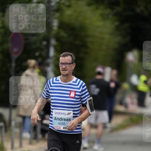 30.08.2026 - Blankeneser Heldenlauf Patografie http://msf.ph/oto/10093032 30.08.2026 13:00:22 Ziel 4220 meine-sportfotos.de