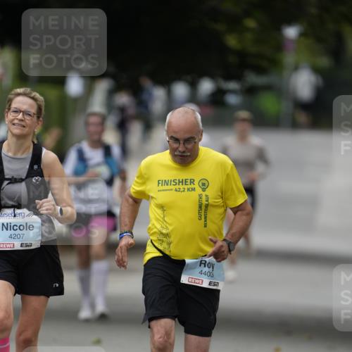 30.08.2026 - Blankeneser Heldenlauf Patografie http://msf.ph/oto/10093045 30.08.2026 13:00:42 Ziel 2200, 4430, 4431 meine-sportfotos.de