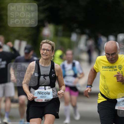 30.08.2026 - Blankeneser Heldenlauf Patografie http://msf.ph/oto/10093046 30.08.2026 13:00:43 Ziel 2200, 4207, 4403, 4430, 4431 meine-sportfotos.de