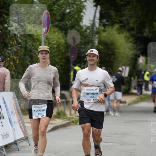 30.08.2026 - Blankeneser Heldenlauf Patografie http://msf.ph/oto/10093061 30.08.2026 13:01:06 Ziel 4024, 4161, 4208 meine-sportfotos.de