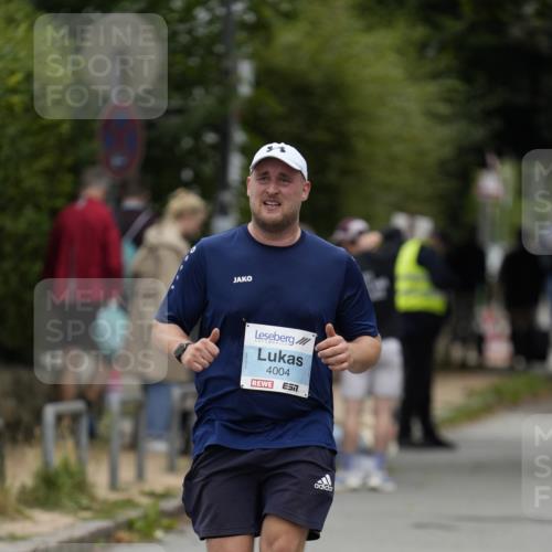 30.08.2026 - Blankeneser Heldenlauf Patografie http://msf.ph/oto/10093069 30.08.2026 13:02:16 Ziel 4004, 4317 meine-sportfotos.de